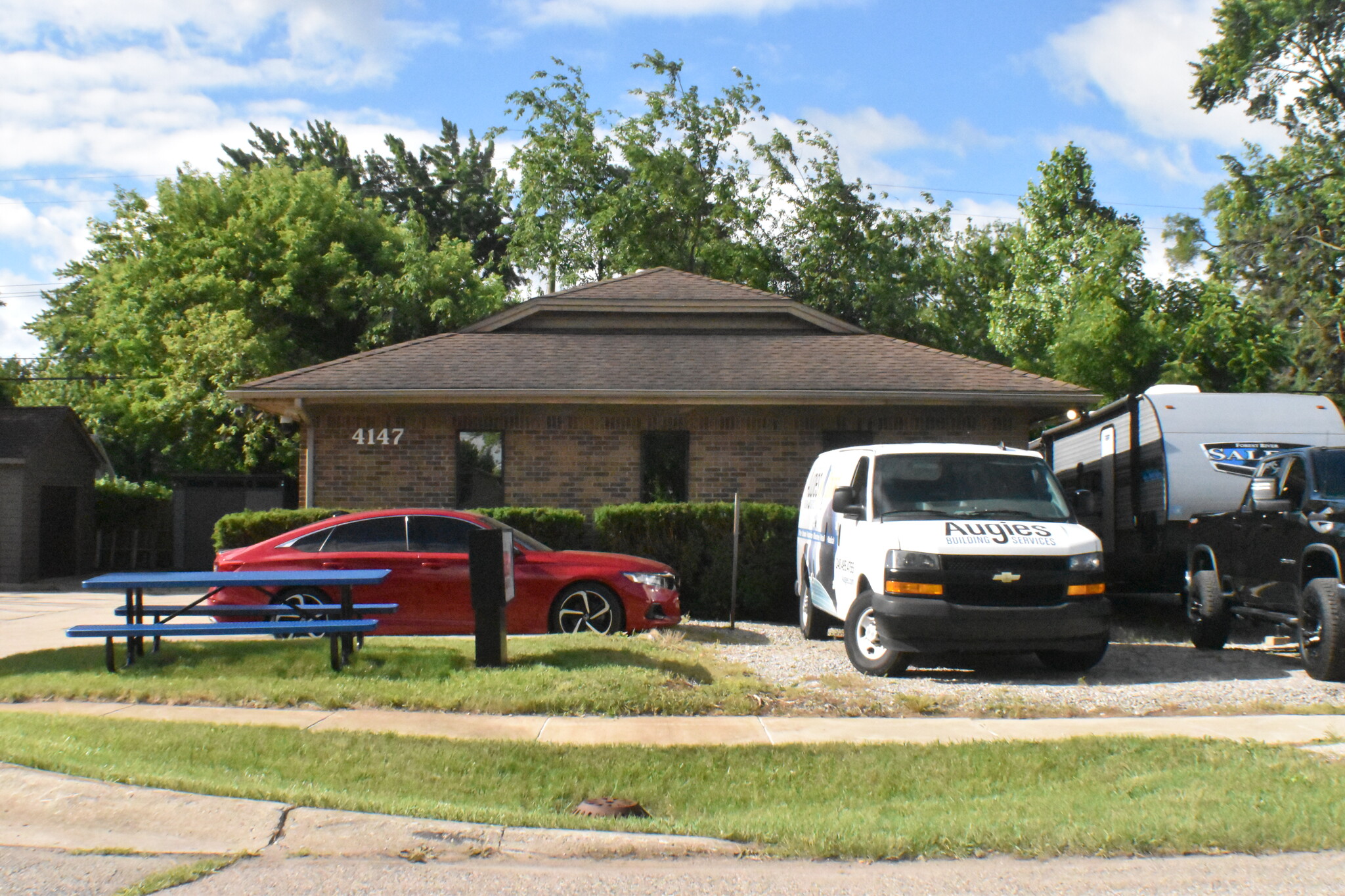 Exclusive Office Building in Waterford MI